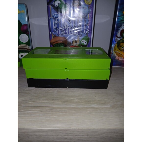 Lot Of 3 Veggie Tales VHS Tapes Jonah, Dave & The Giant Pickle & An Easter Carol - Picture 9 of 16